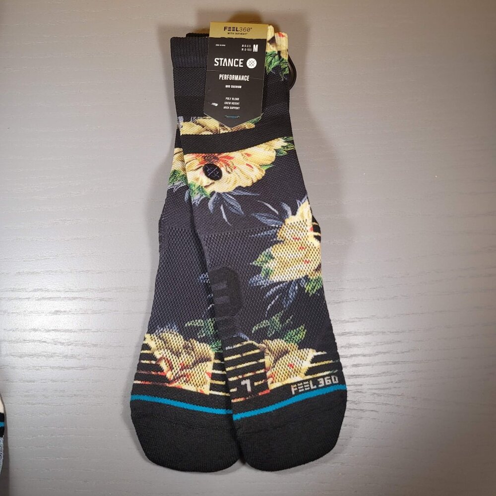 Stance Vigor Crew Performance Socks Unisex Size Medium Black Floral NWT